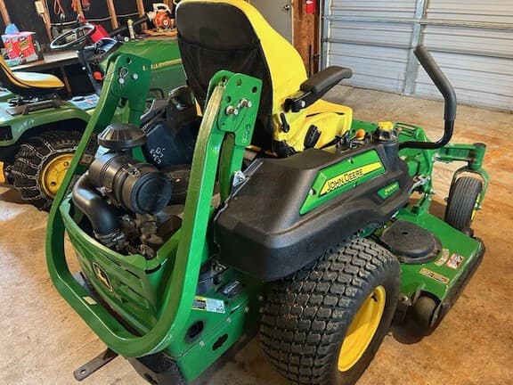 Image of John Deere Z930M equipment image 4