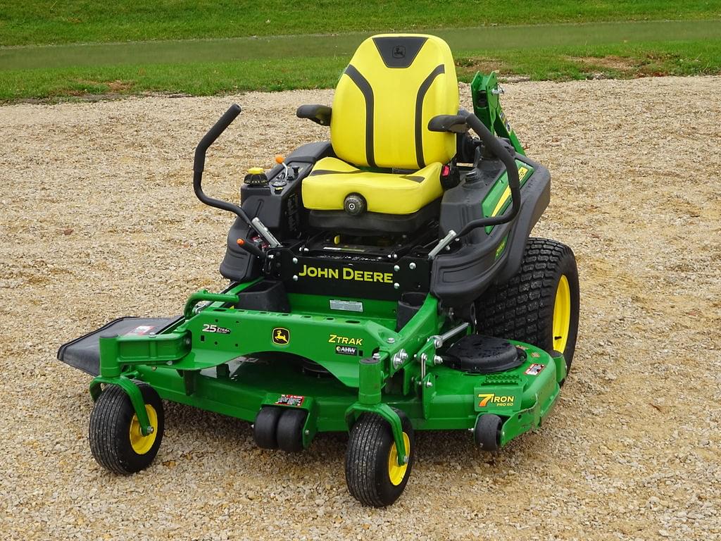 Image of John Deere Z930M Primary image