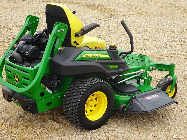 Image of John Deere Z930M equipment image 3