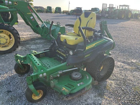 Image of John Deere Z930M equipment image 1
