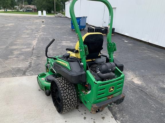 Image of John Deere Z930M equipment image 1