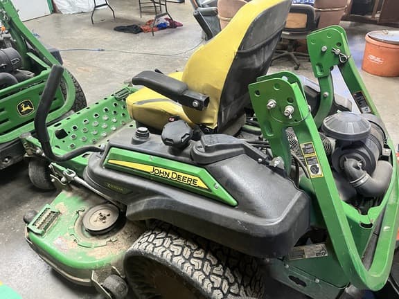 Image of John Deere Z930M equipment image 4