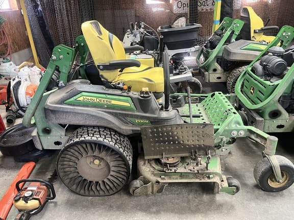 2022 John Deere Z930M Equipment Image0