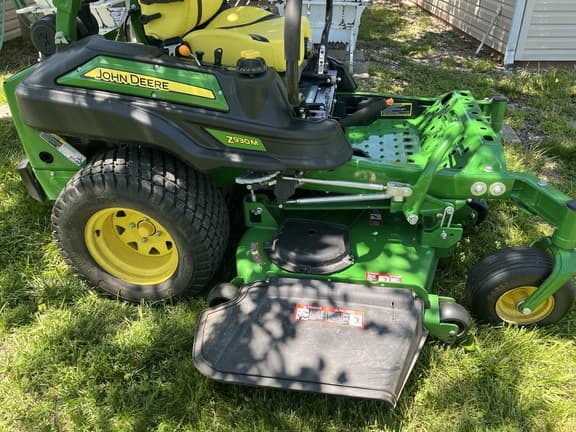 Image of John Deere Z930M equipment image 4