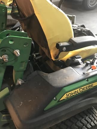 Image of John Deere Z930M equipment image 3