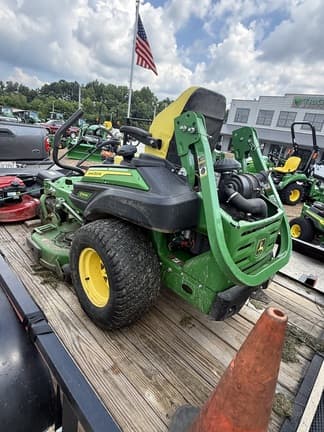 Image of John Deere Z930M equipment image 1