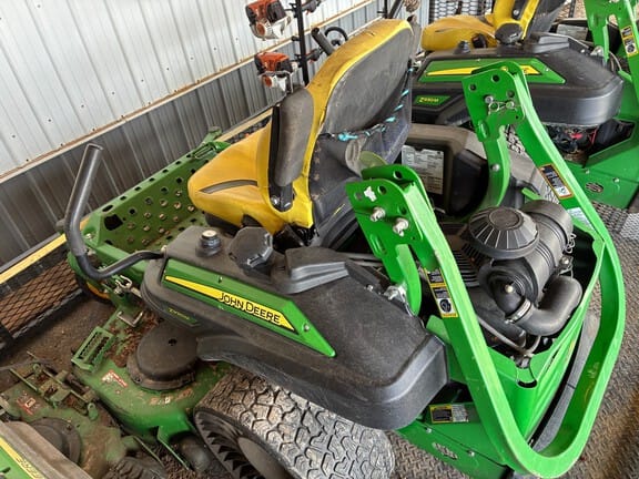 2022 John Deere Z930M Equipment Image0