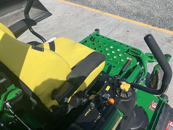 Image of John Deere Z930M equipment image 4