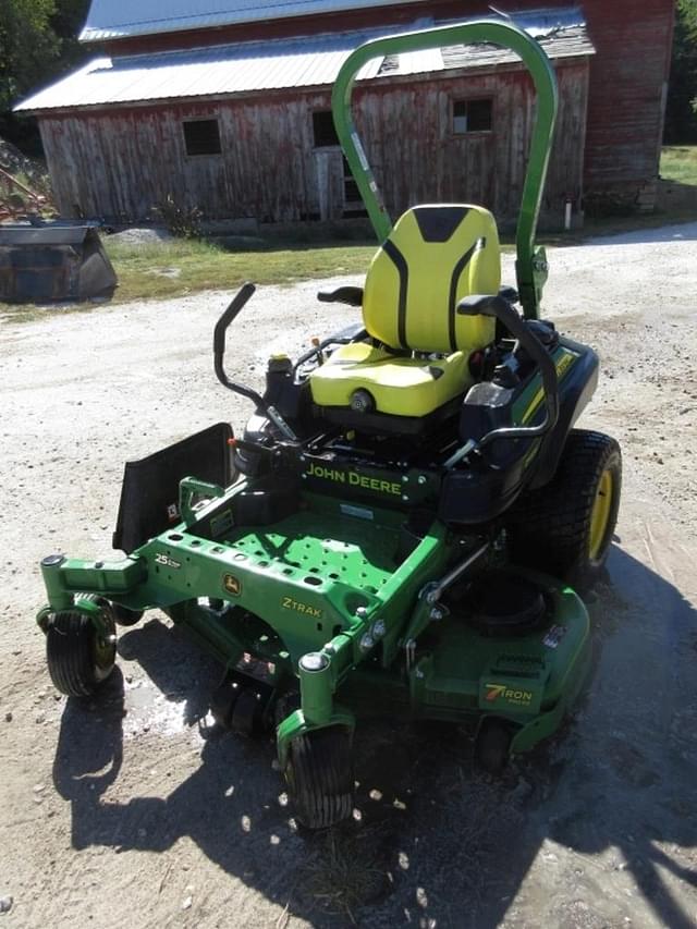 Image of John Deere Z930M equipment image 1