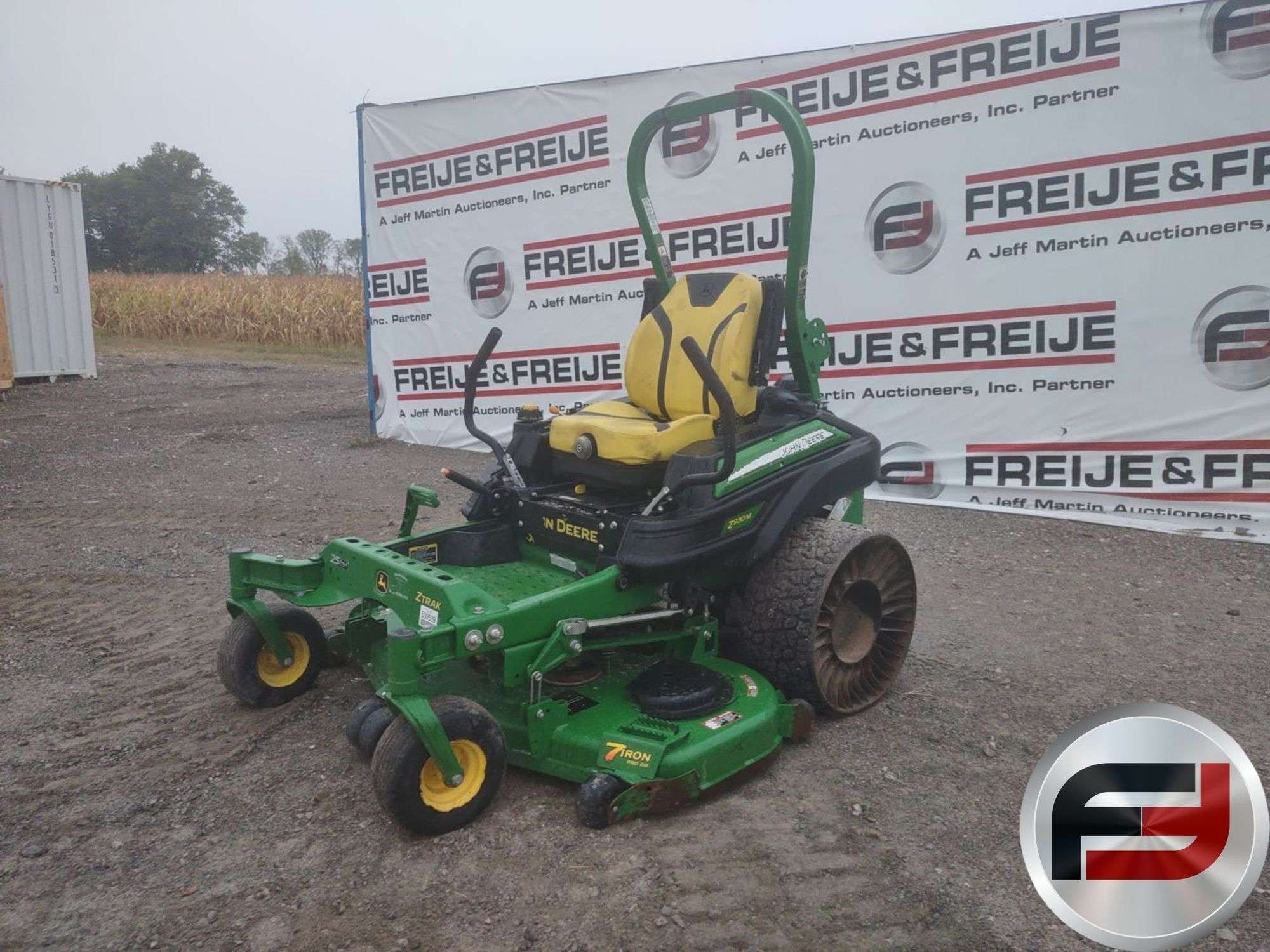 2022 John Deere Z930M Equipment Image0