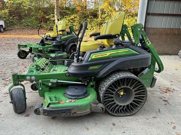 Image of John Deere Z930R equipment image 1