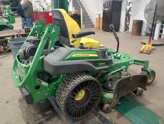 Image of John Deere Z930R equipment image 1