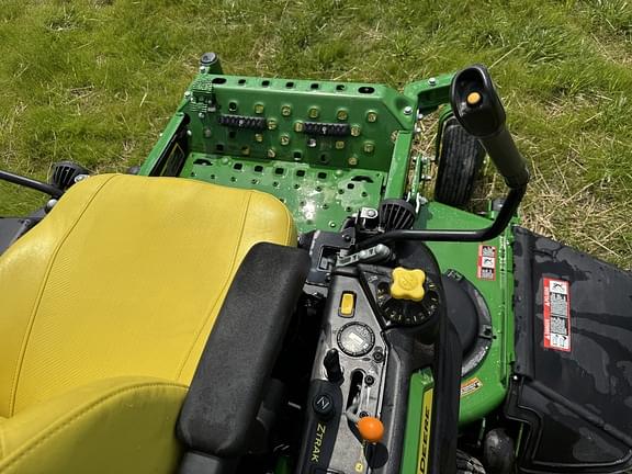 Image of John Deere Z930R equipment image 4