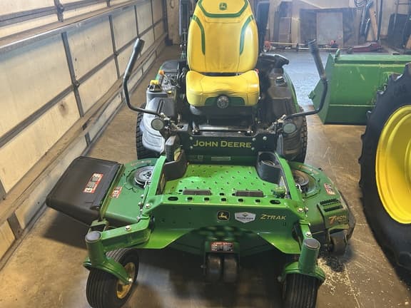 Image of John Deere Z930R equipment image 1
