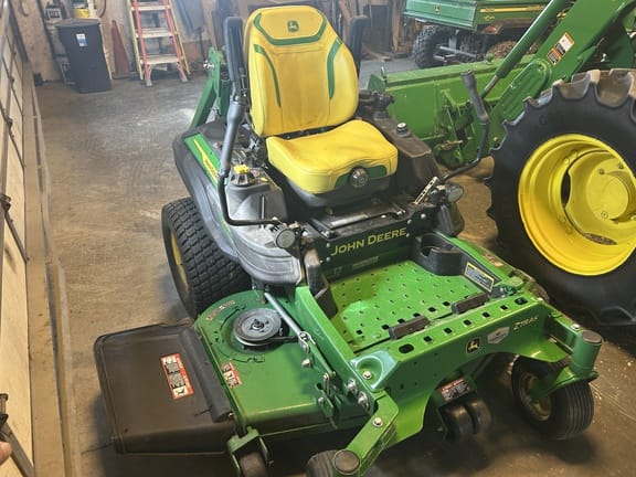 2022 John Deere Z930R Equipment Image0