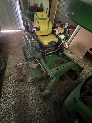 Image of John Deere Z930R equipment image 1