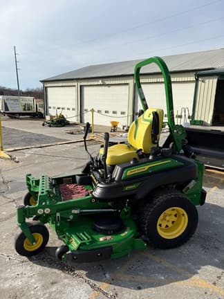 Image of John Deere Z930R equipment image 2