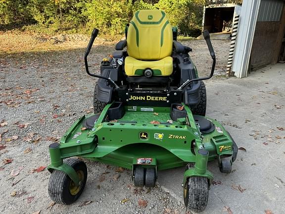 Image of John Deere Z930R equipment image 1