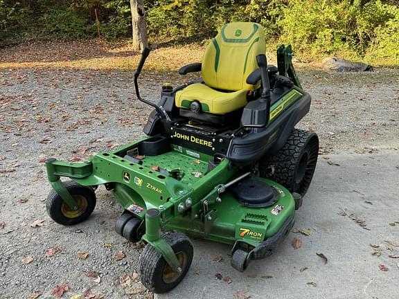 Image of John Deere Z930R equipment image 1