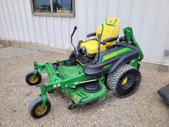 2022 John Deere Z930R Image