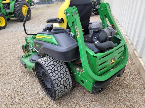Image of John Deere Z930R equipment image 4