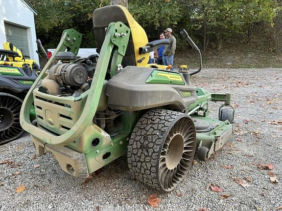 Image of John Deere Z930R equipment image 4