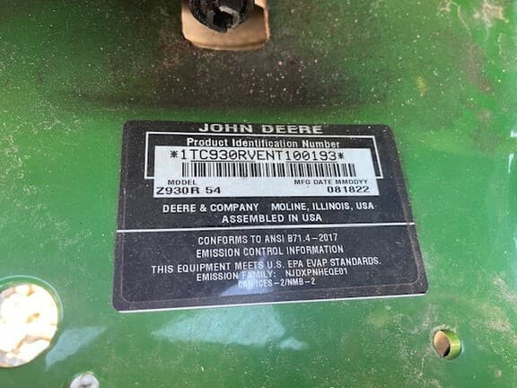 Image of John Deere Z930R equipment image 2