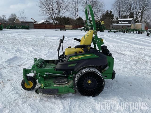 Image of John Deere Z930R equipment image 1