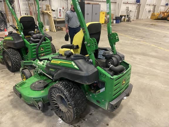 Image of John Deere Z950M equipment image 4