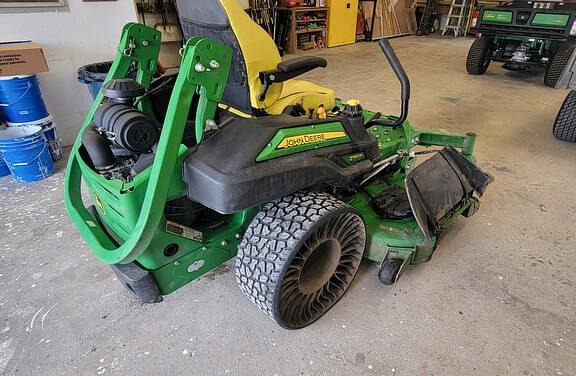 Image of John Deere Z950M equipment image 4