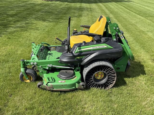 Image of John Deere Z950M equipment image 1