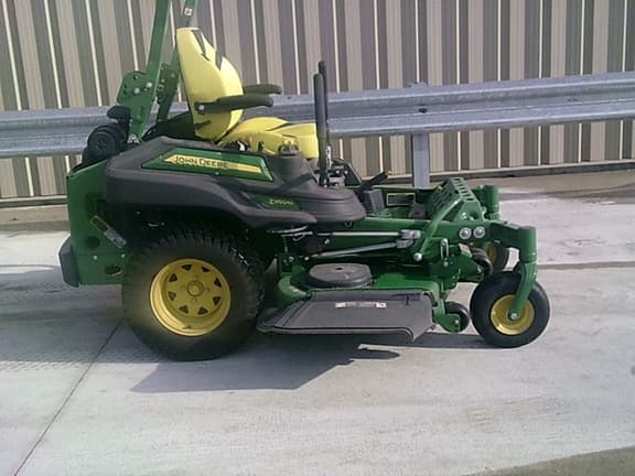 Image of John Deere Z950M equipment image 1