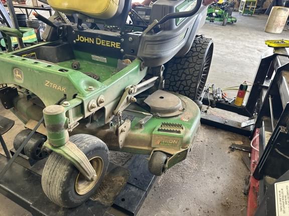 Image of John Deere Z950M equipment image 4