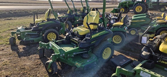 2022 John Deere Z950M Equipment Image0
