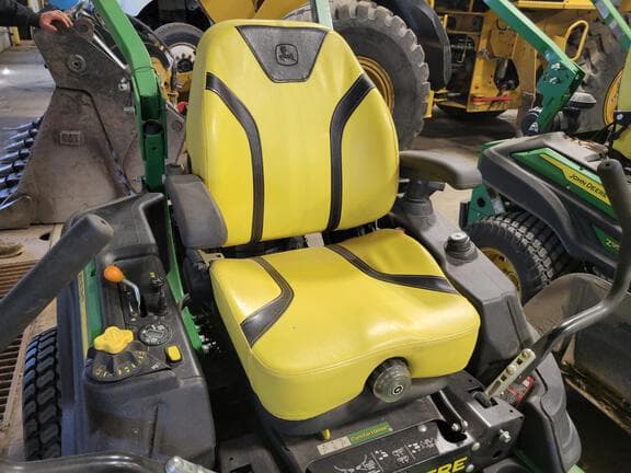 Image of John Deere Z950M equipment image 4