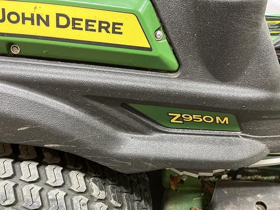 Image of John Deere Z950M equipment image 3