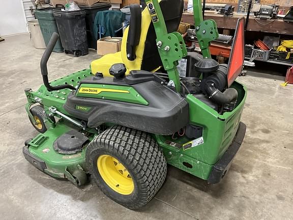 Image of John Deere Z950M equipment image 1