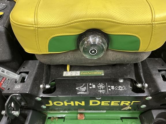 Image of John Deere Z950M equipment image 4