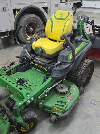 Image of John Deere Z950M equipment image 1