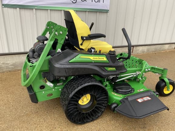 Image of John Deere Z950M equipment image 3