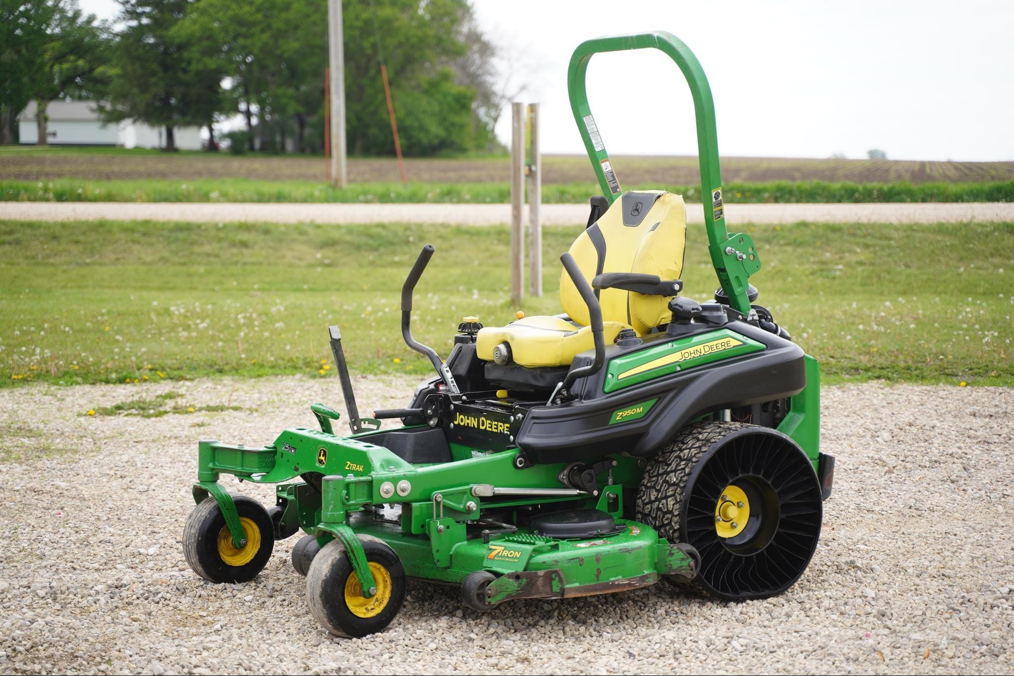 2022 John Deere Z950M Equipment Image0