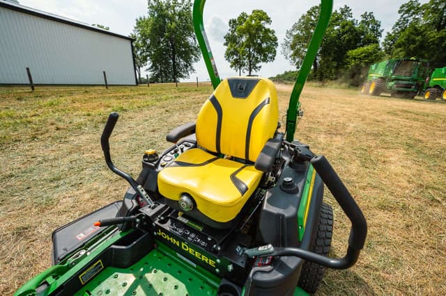 Image of John Deere Z950M equipment image 2