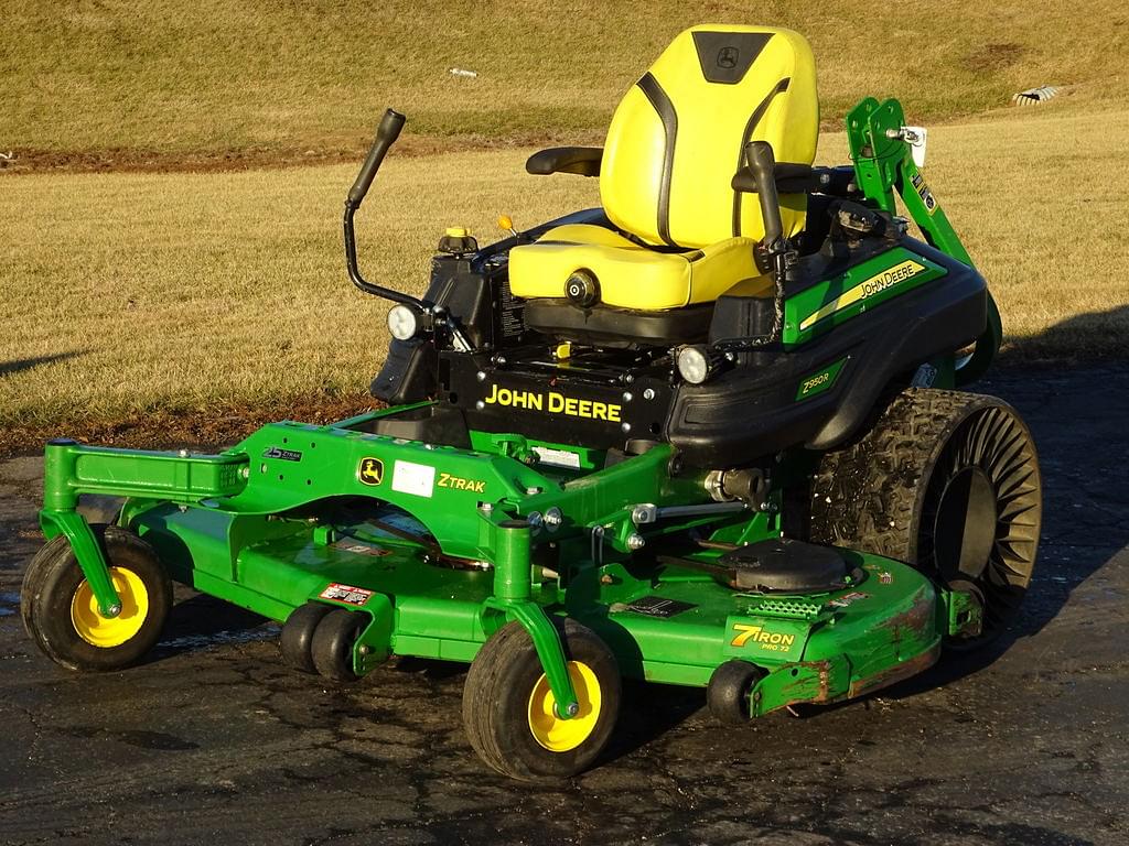 Image of John Deere Z950R Primary image