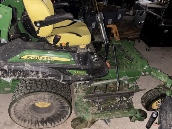 Image of John Deere Z950R equipment image 3
