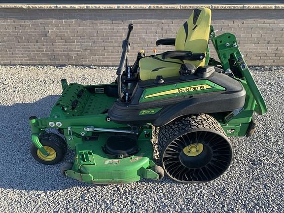 Image of John Deere Z950R equipment image 2