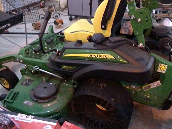 Image of John Deere Z950R equipment image 3