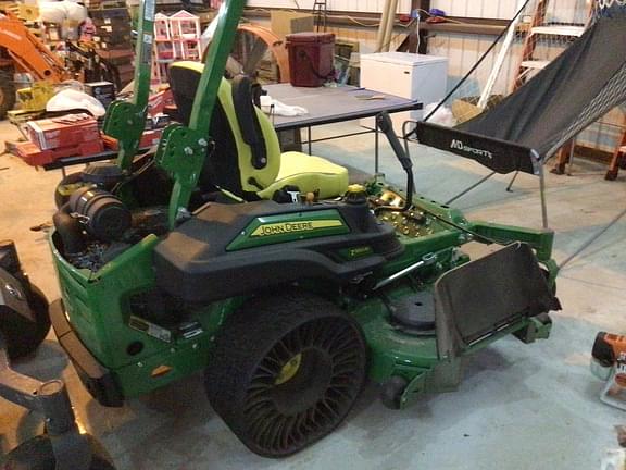 Image of John Deere Z950R equipment image 1