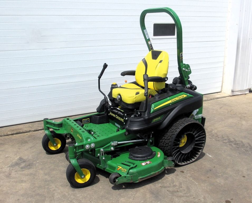 2022 John Deere Z950R Equipment Image0