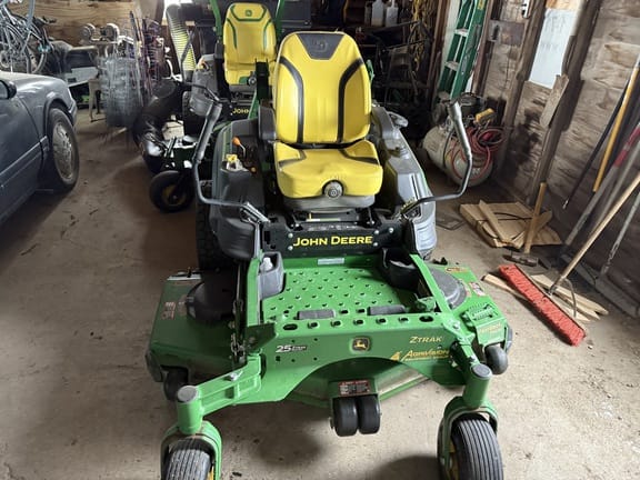 2022 John Deere Z950R Equipment Image0