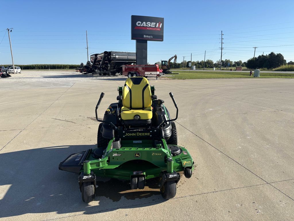 2022 John Deere Z950R Image